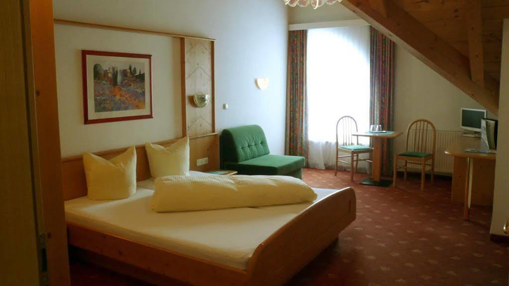 Hotel Germania 이스크글 외부 사진