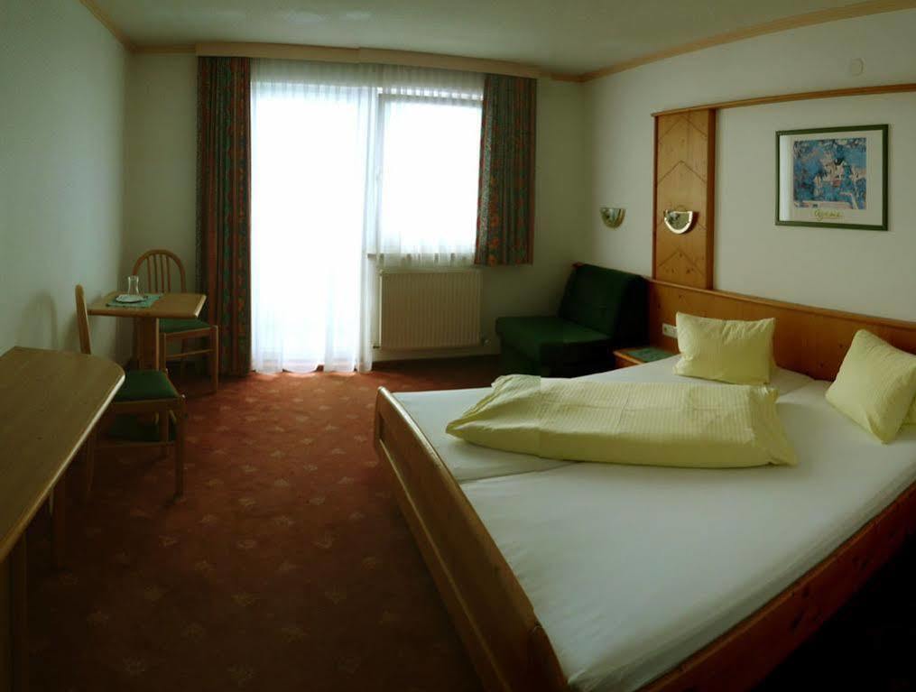 Hotel Germania 이스크글 외부 사진