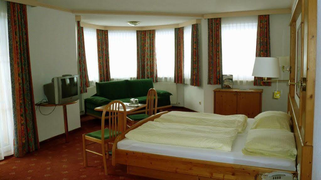 Hotel Germania 이스크글 외부 사진