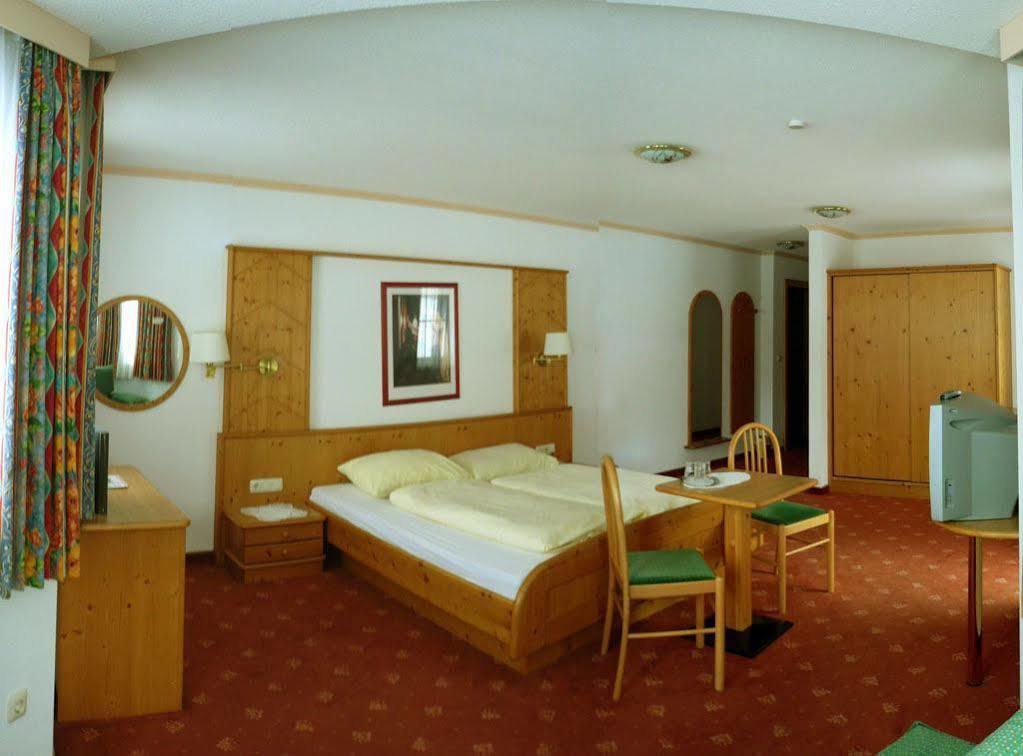 Hotel Germania 이스크글 외부 사진