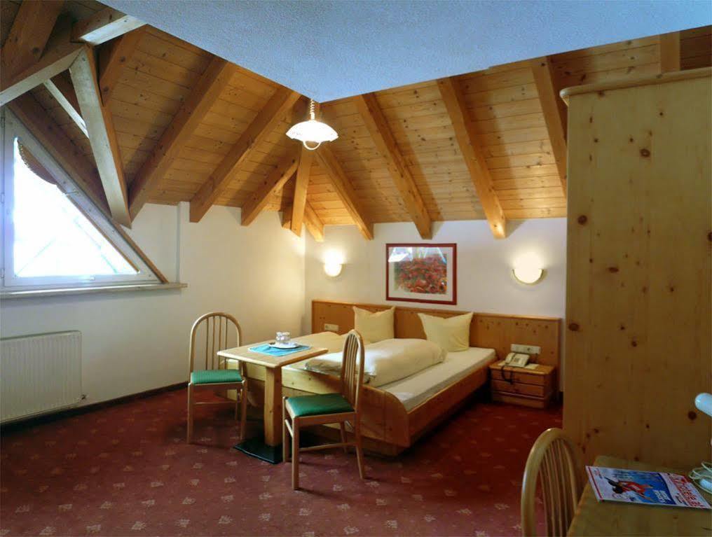 Hotel Germania 이스크글 외부 사진