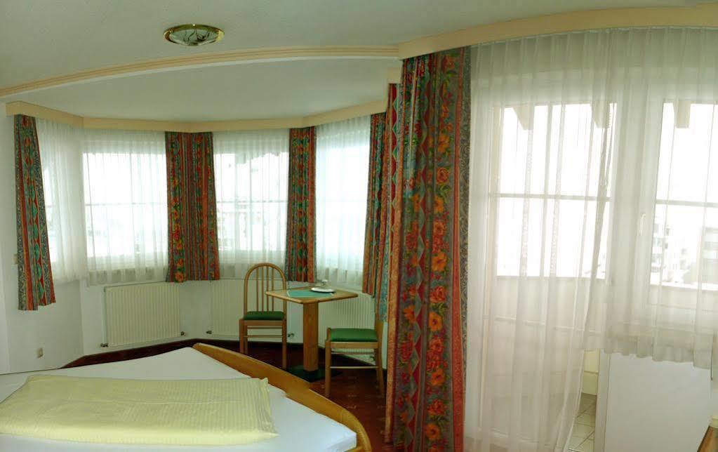 Hotel Germania 이스크글 외부 사진